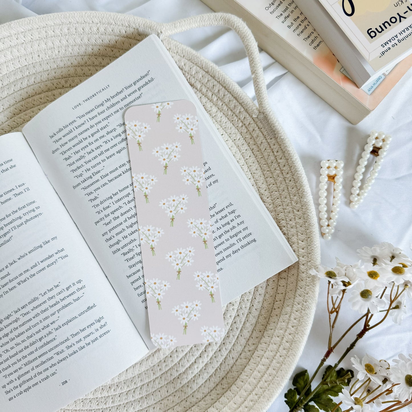 Soft Daisies Bookmark