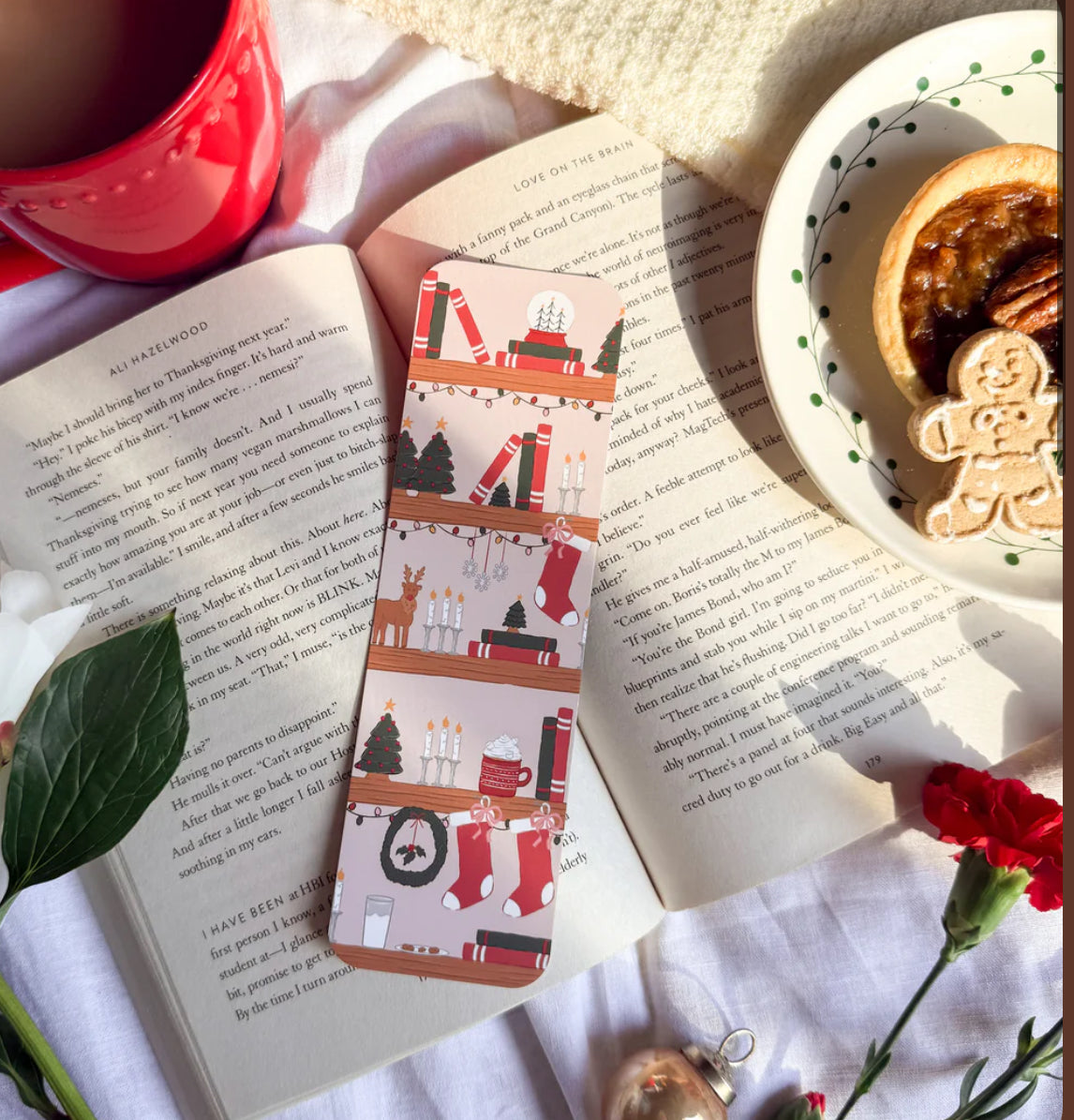 Merry Bookshelves Bookmark