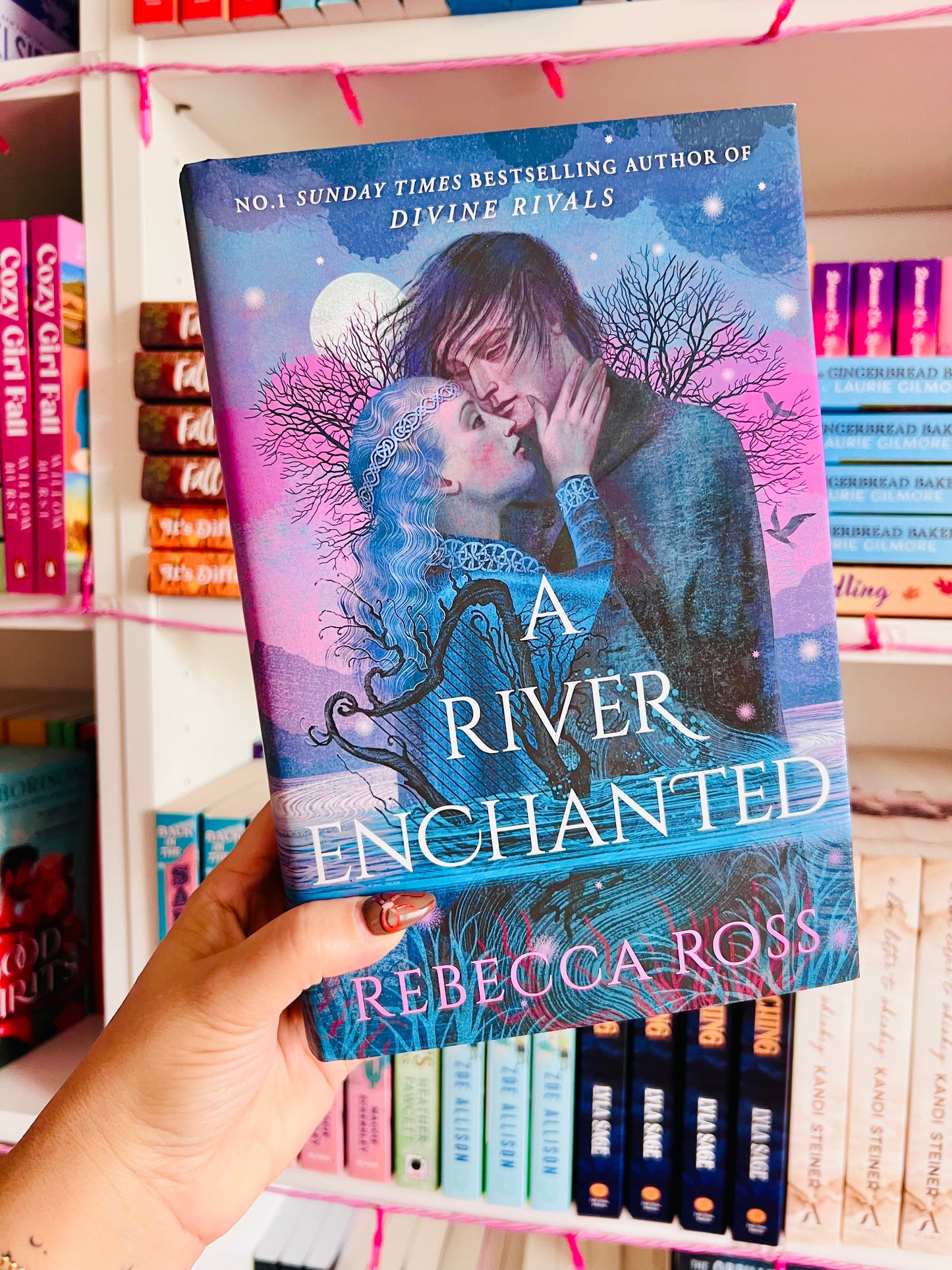 A River Enchanted : Book 1 (UK-Edition, Hardcover)