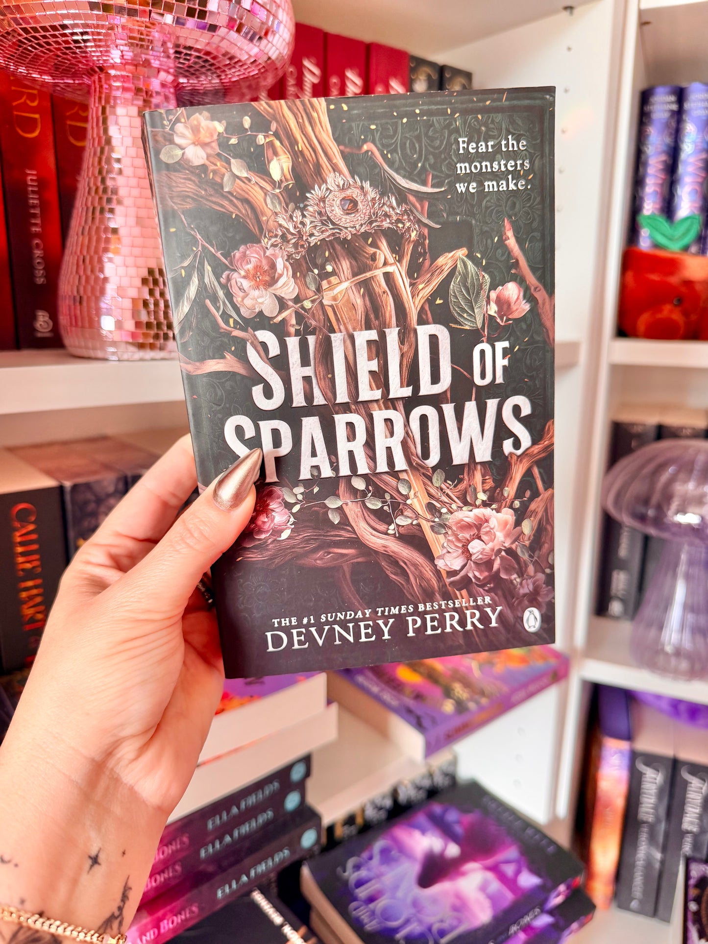 Shield of Sparrows (UK, The Works Exclusive)