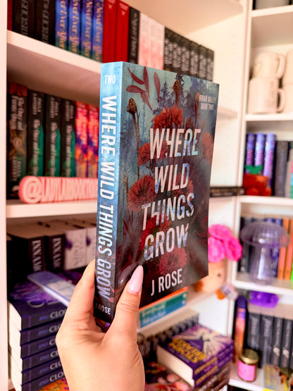 Where Wild Things Grow: A Small Town Reverse Harem Romance (Briar Valley)