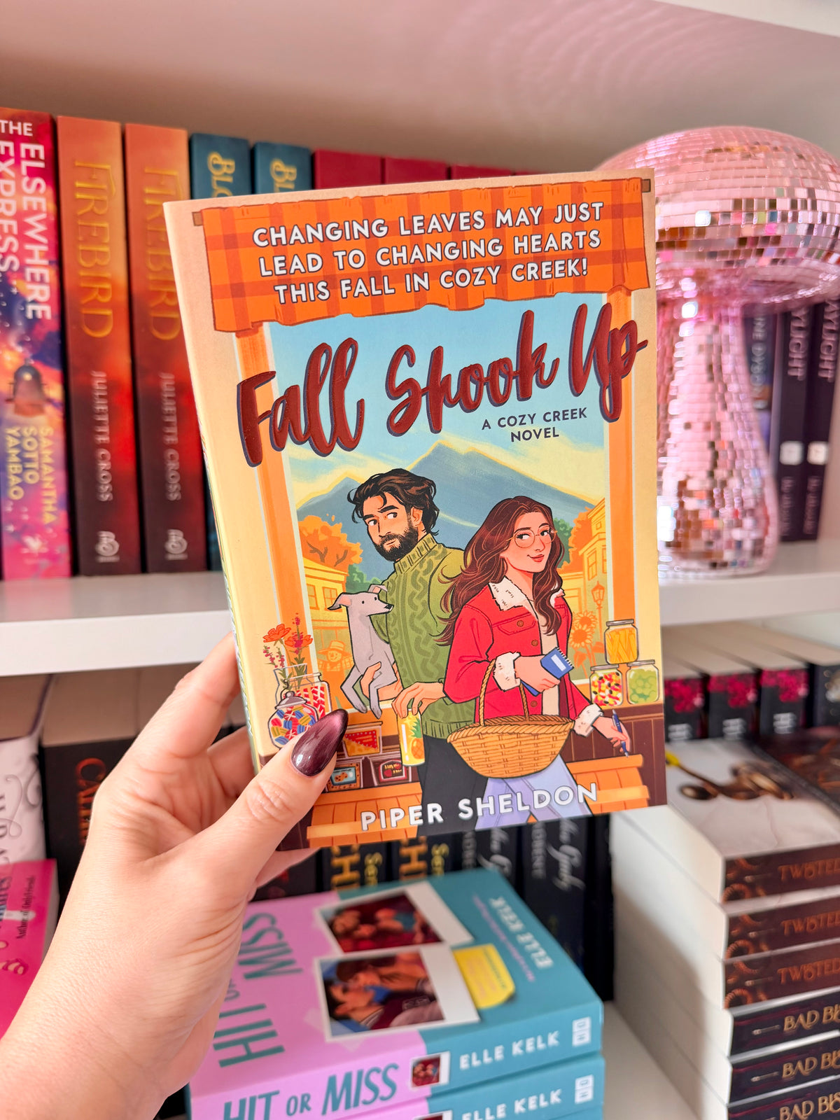 Fall Shook Up: A Cozy, Grumpy-Sunshine Autumn Romance Set in a Small Town (Cozy Creek Collection, 4)