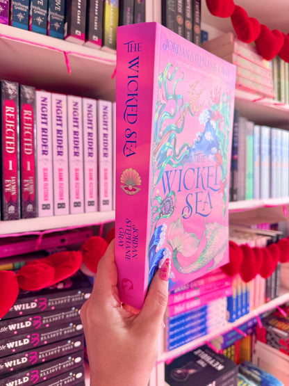 The Wicked Sea: the utterly addictive enemies-to-lovers mermaid romantasy sensation (Uk edition, Paperback)