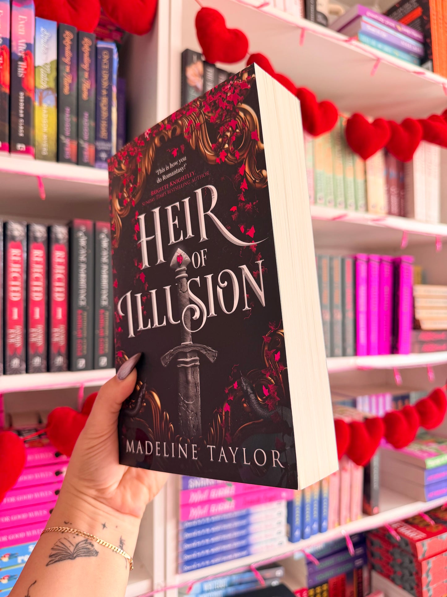 Heir Of Illusion (Uk edition, Paperback)