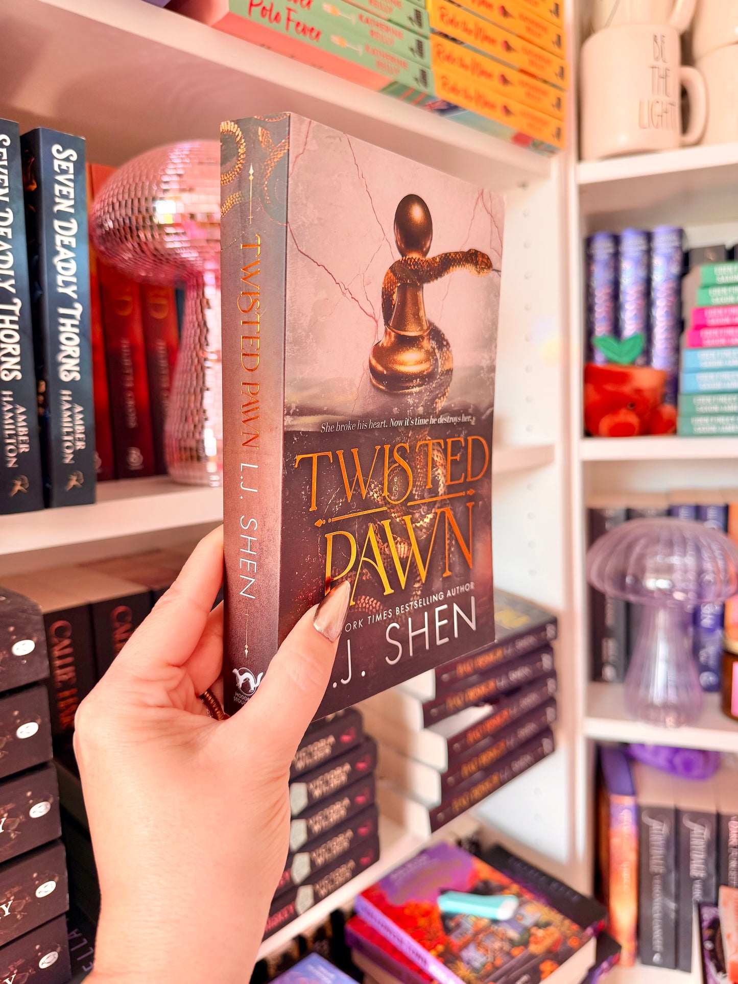 Twisted Pawn (UK, The Works Exclusive)