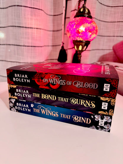 The Bond That Burns: The new and hottest, MUST-READ dark academia, enemies-to-lovers fantasy romance, with dragons and vampires, for 2025! (Bloodwing Academy, Book 2)