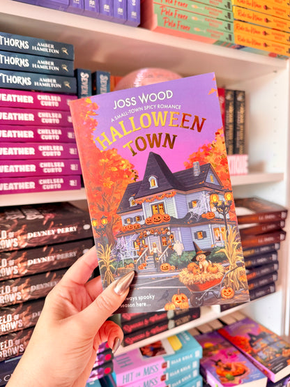 Halloween Town (UK, Paperback Foiled) Imperfect Copy