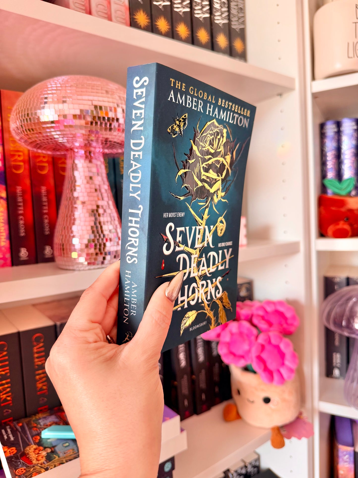 Seven Deadly Thorns: the irresistible enemies-to-lovers romantasy (UK, The Works Exclusive)