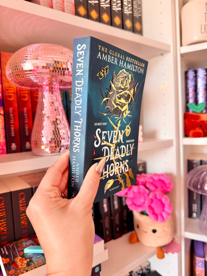 Seven Deadly Thorns: the irresistible enemies-to-lovers romantasy (UK, The Works Exclusive)