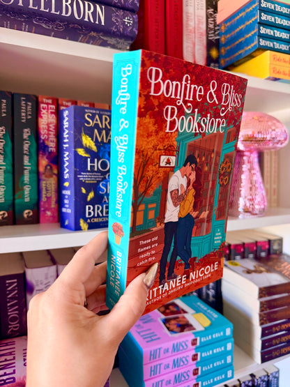 Bonfire and Bliss Bookstore (A Hope Harbor Novel)