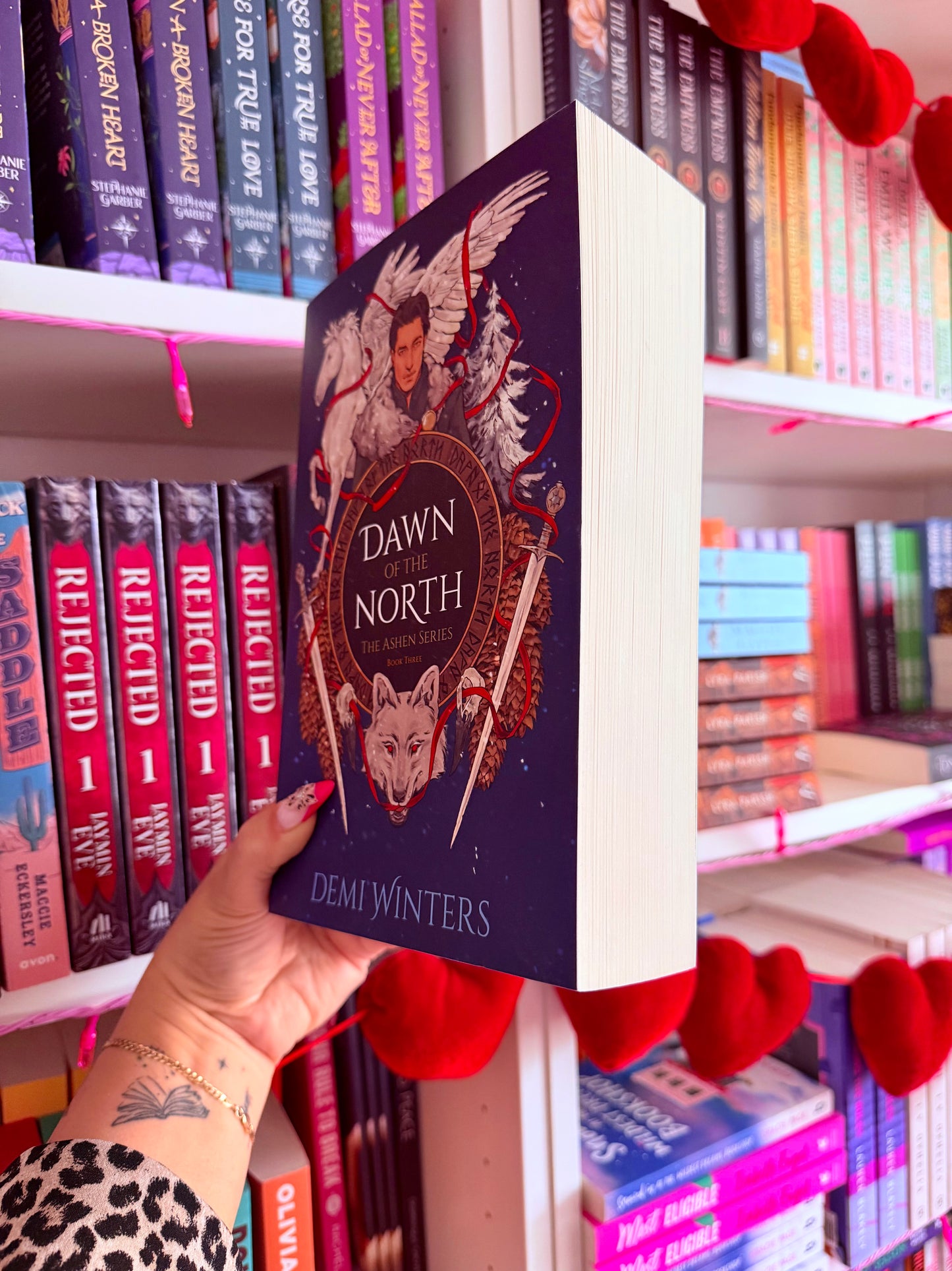 (Spine Dent)Dawn of the North: The third book in the epic Viking romantasy series that started with THE ROAD OF BONES