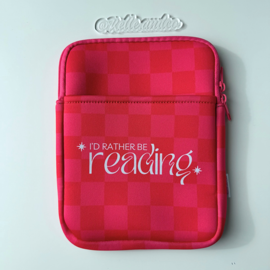 Reading Kindle sleeve | Book & Kindle Sleeve Pouch | checker